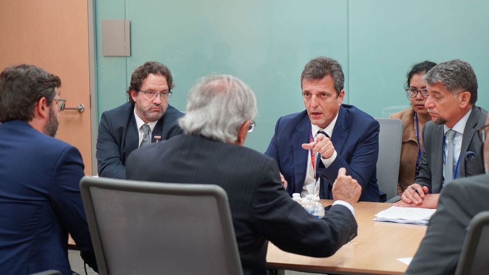 Intensa actividad de Sergio Massa en Washington