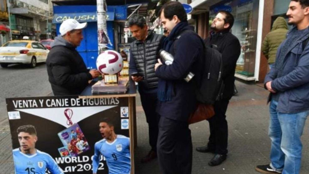 Uruguay, al igual que Argentina, ya vendió más figuritas que en el Mundial pasado