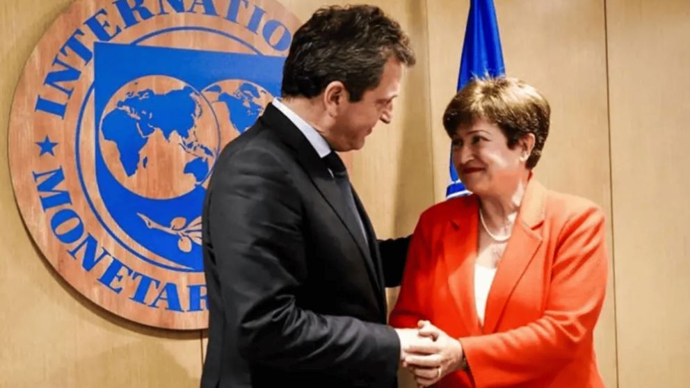 Sergio Massa con Kristalina Gerogieva, la directora Gernete del FMI