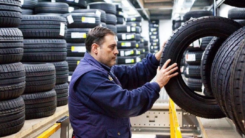 Los costos logísticos no paran de subir: se disparó el precio de los neumáticos en septiembre