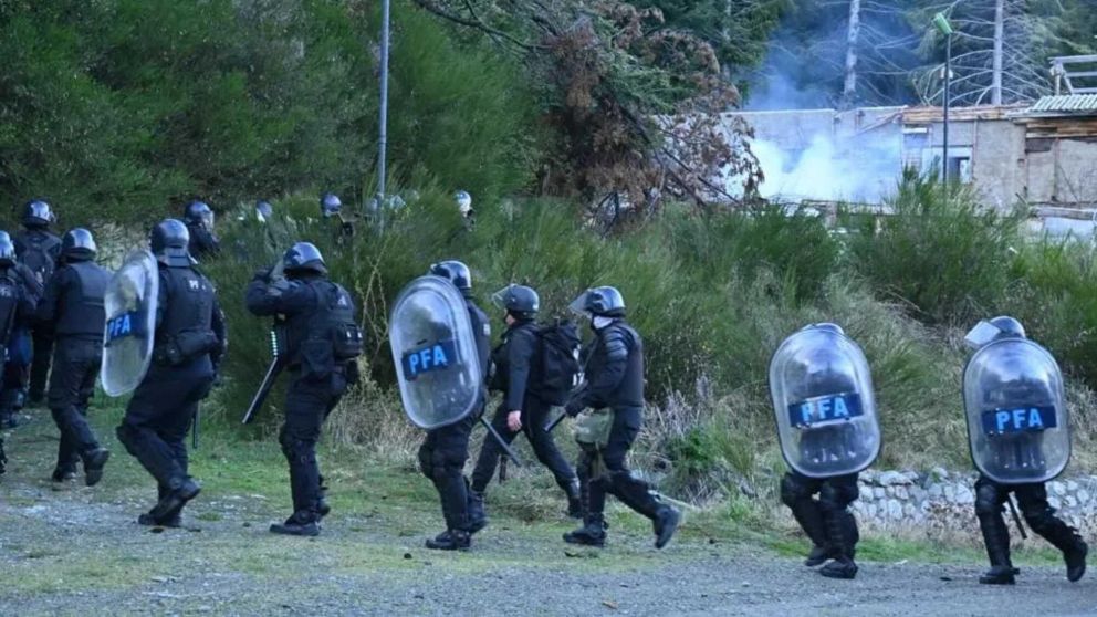 Represi�n en Villa Mascardi: el desalojo se llev� a cabo el martes por la madrugada 