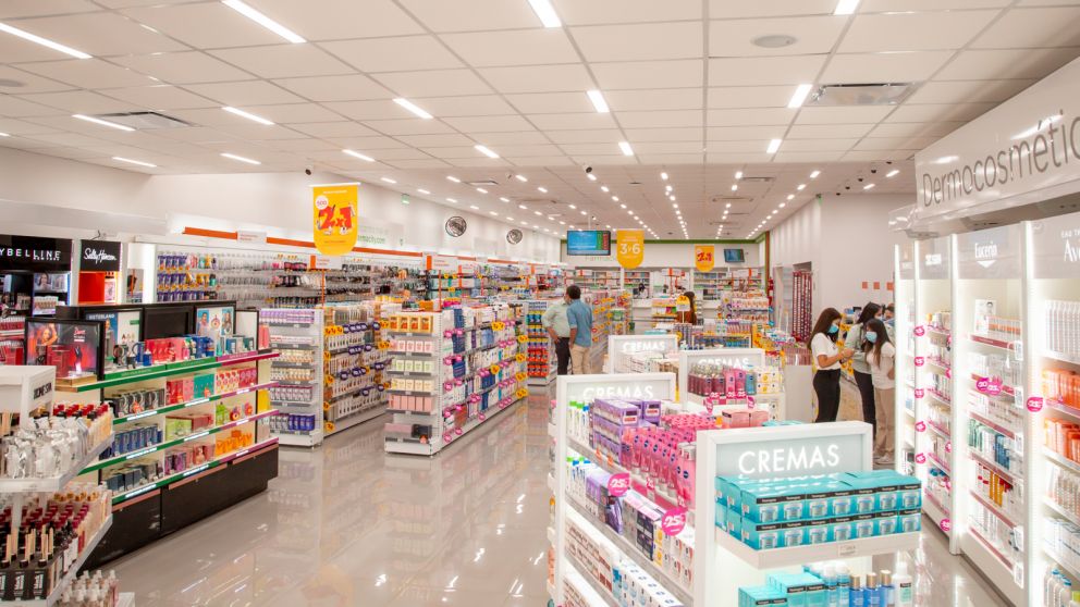 Asociado a un grupo inversor local, Farmacity pone un pie en Uruguay