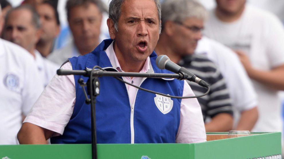 Palazzo va "por las buenas", pero amenaza con acudir a "las malas"