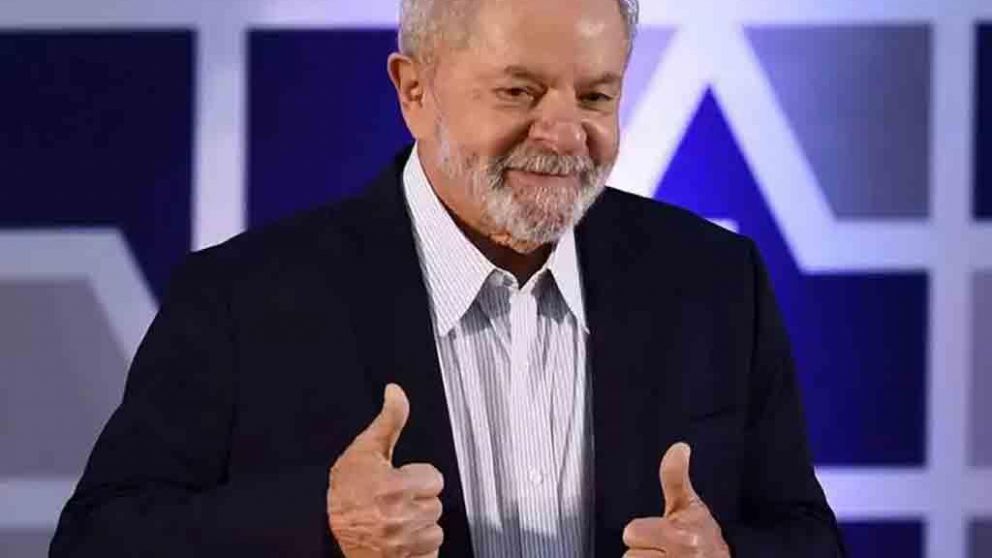 El ex presidente dijo que es necesario desde el primer día prestar atención a los más necesitados