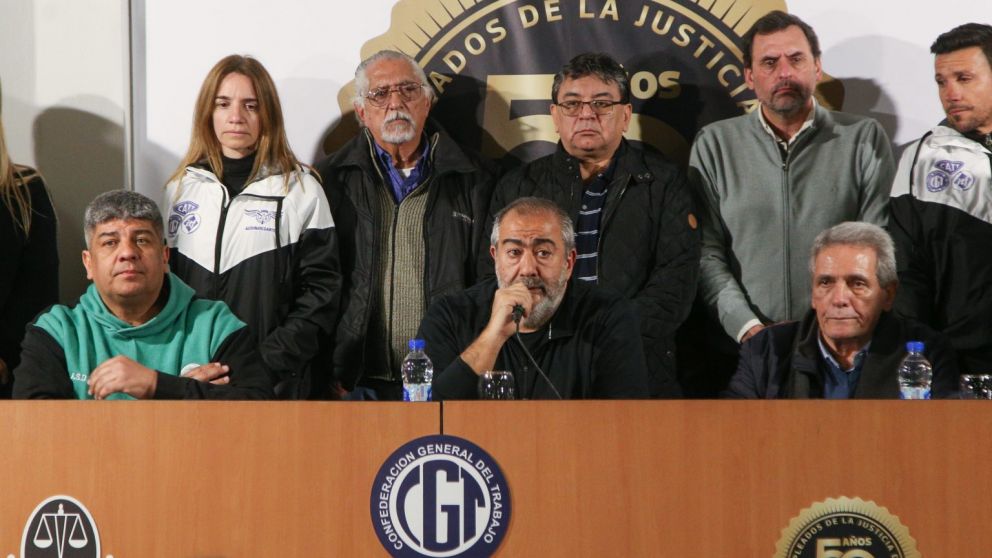 Los ecos de la marcha cegetista detonaron en una crisis de Azopardo