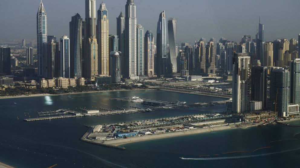 Dubai tiene menos de 100 mm de lluvia al año