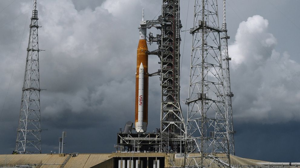 Otra vez, la NASA suspendió el lanzamiento de un cohete a la Luna