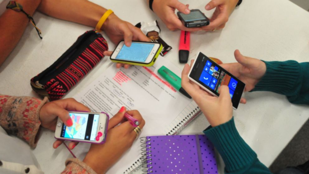 Celulares y computadoras financiados a tasa preferencial