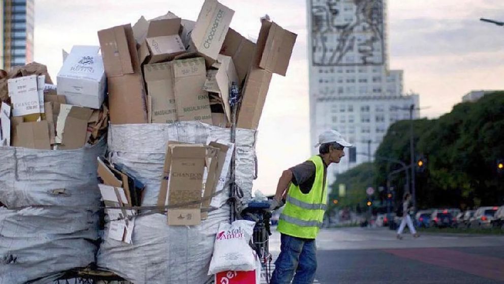 Entre los menores de 14 años, el 41,3% vive en hogares pobres