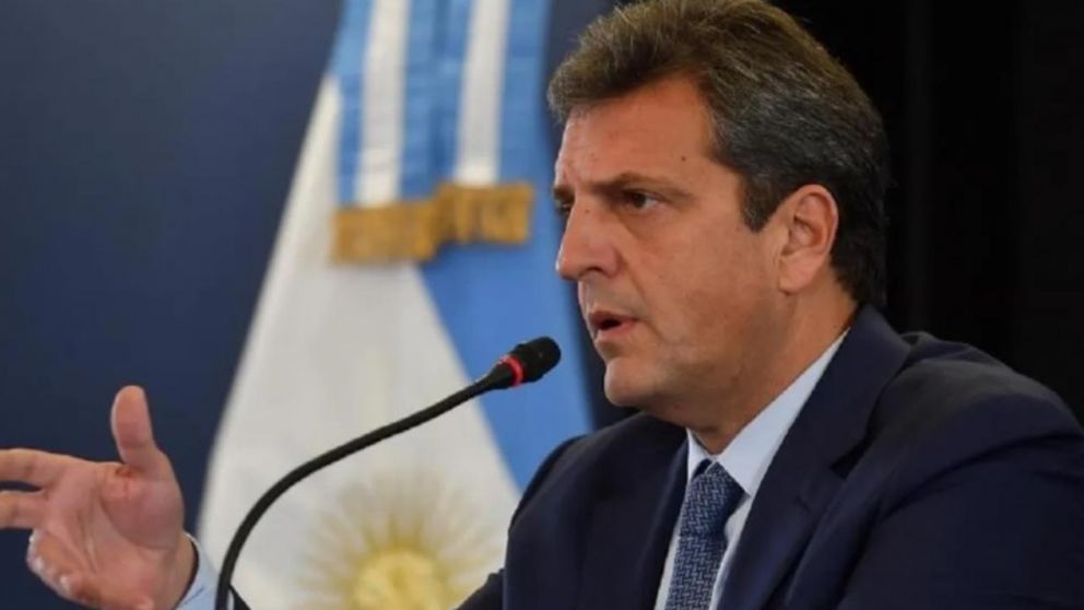 Massa visita la UIA: reclamo por importaciones y el "dólar Qatar"