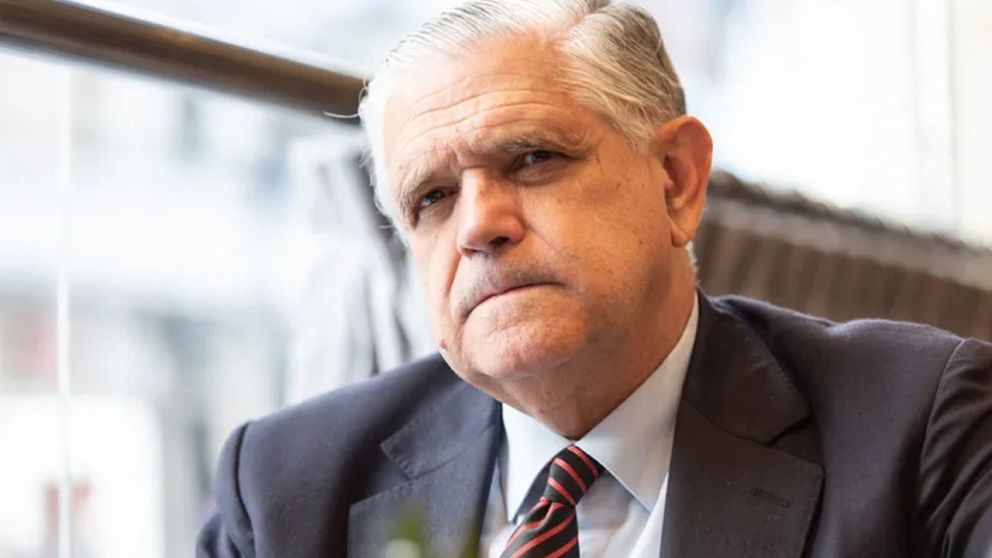 �Naturalizamos hasta que haya figuritas blue"