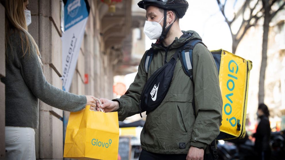 El gobierno mult� a Glovo por incumplir la "Ley rider"