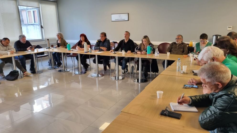 Hugo "Cachorro" Godoy y Rodolfo Aguiar, titular y adjunto al comando de la mesa de ATE