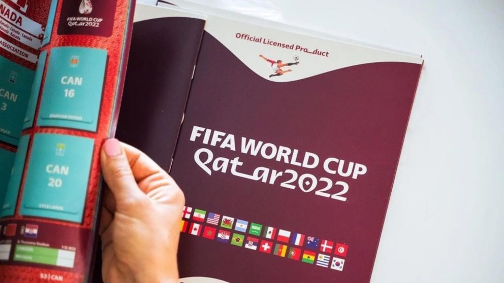 El álbum de figuritas con 50 paquetes cuesta alrededor de 50 dólares en los Estados Unidos