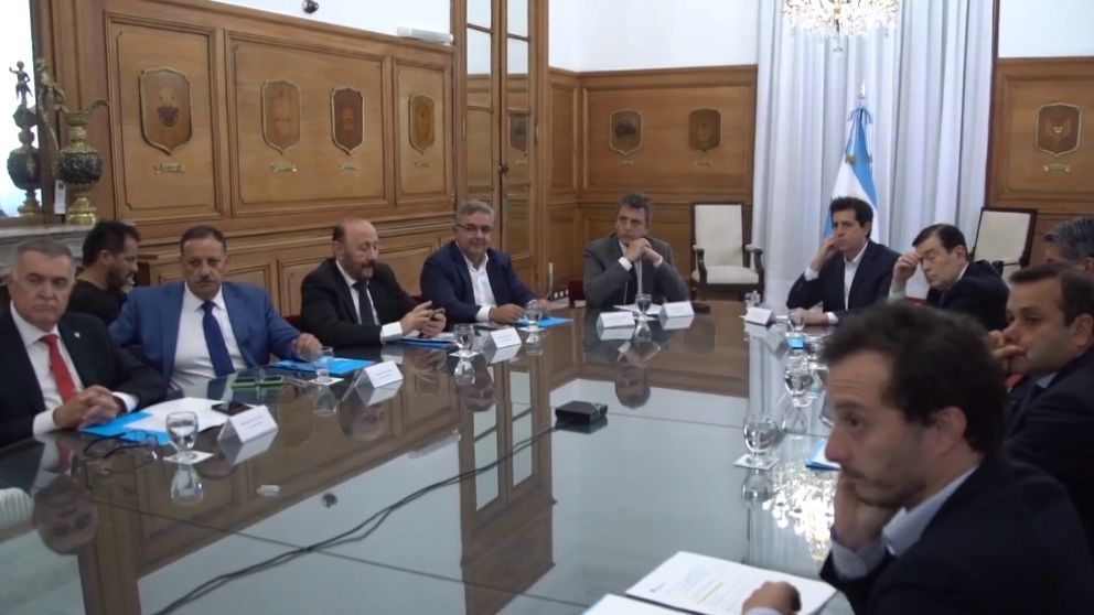 Los ministros Massa y De Pedro encabezaron el encuentro