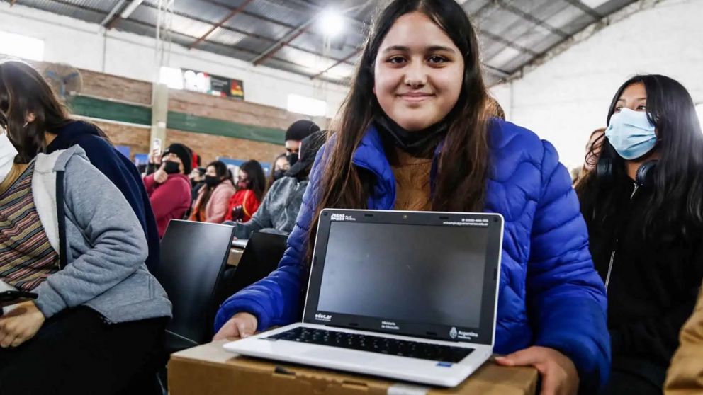 Conectar Igualdad 2022: distribución de computadoras
