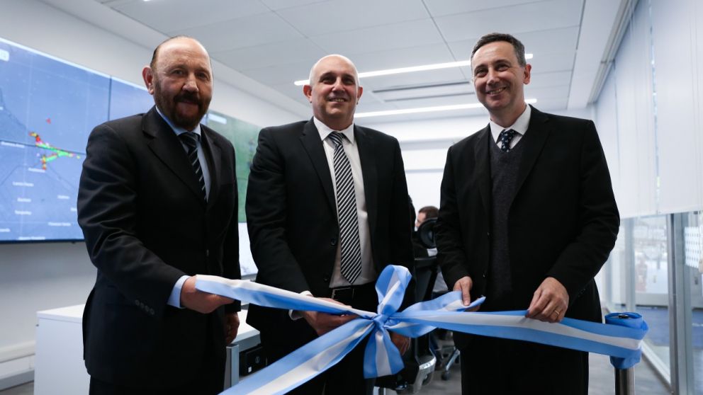 Inauguran el Sistema de Monitoreo y Gestión de la Vía Navegable Troncal