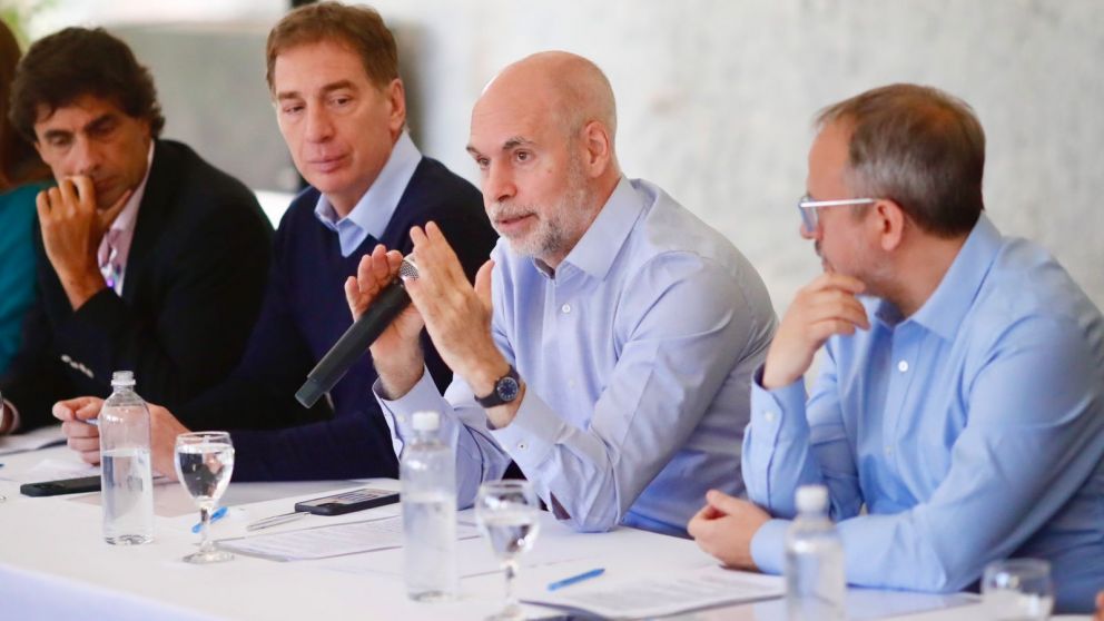 Larreta y Santilli lanzaron “Prepararse para gobernar” en la provincia de Buenos Aires.