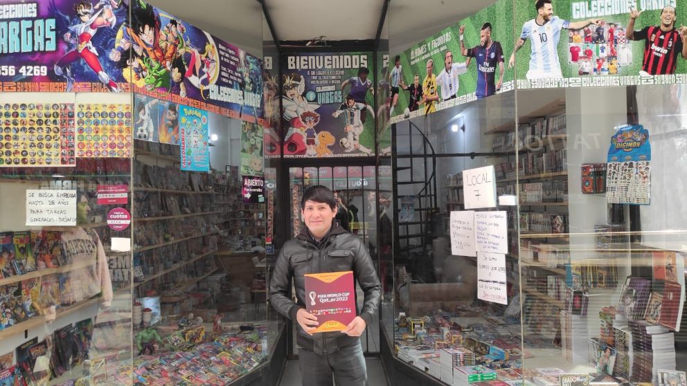 Jorge Vargas, el vendedor de figuritas más buscado del país (Foto: Emanuel Zamaro)
