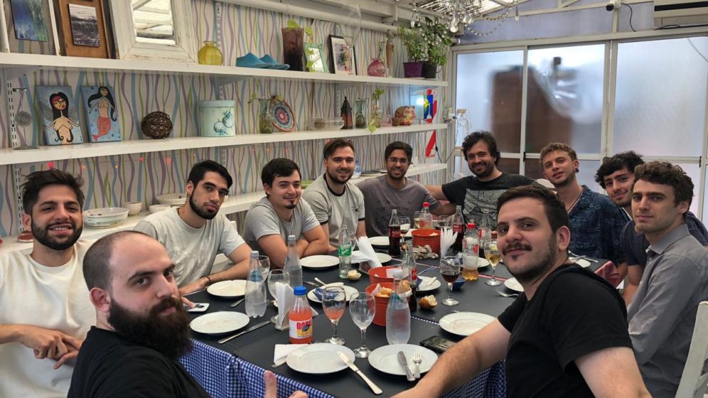 Asamblo fue fundada en 2015 por un grupo de desarrolladores