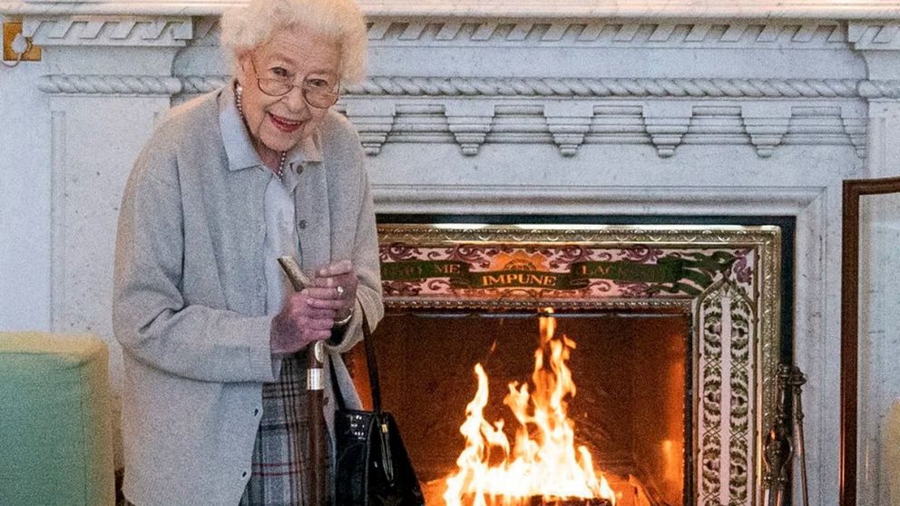 La reina Isabel II, antes de recibir en Balmoral a la primera ministra Liz Truss el martes pasado