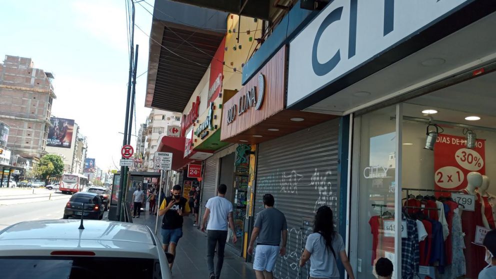 En un año, la cantidad de locales vacíos en los principales corredores comerciales cayó 40%