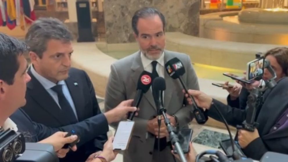 El anuncio fue realizado por Massa y Claver-Carone en Washington