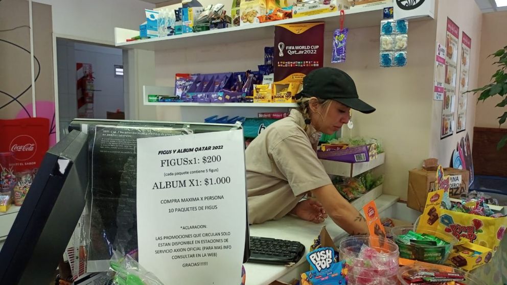 Los precios de las figuritas del Mundial Quatar 2022 arrancaron en los $150 el paquete, en las estaciones Axtion y kioscos ya est�n a $200 