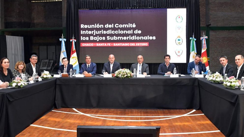 Manzur: “El país va a salir adelante desde el interior hacia el centro”