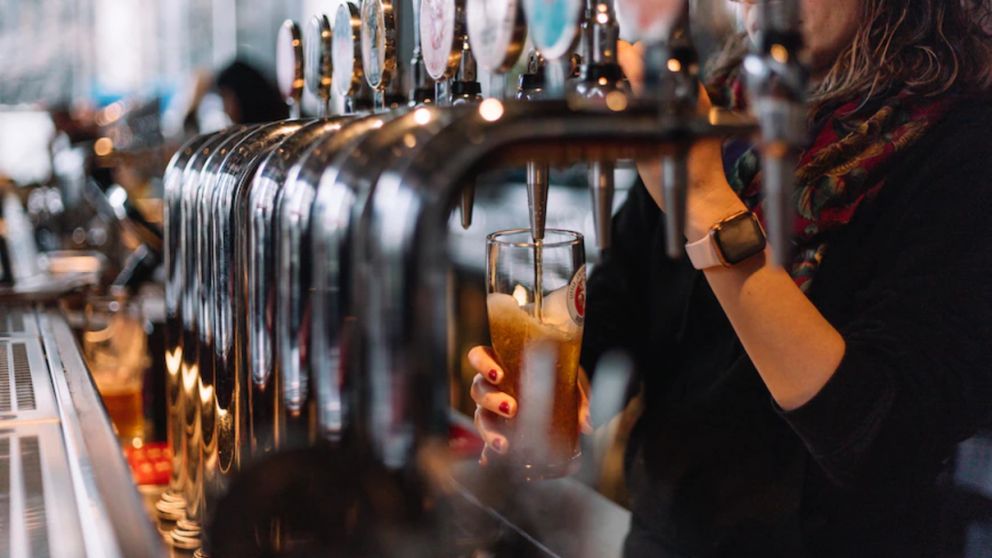 Cervecerías británicas amenazan con cerrar sus puertas "para siempre"
