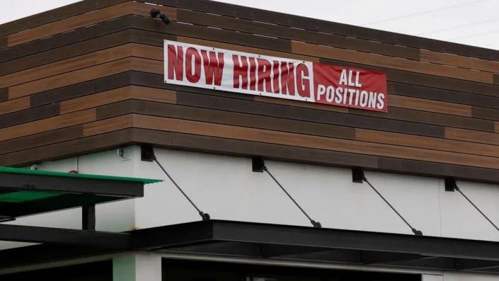 Las ofertas de empleo aumentaron en casi todos los rubros de la economía estadounidense