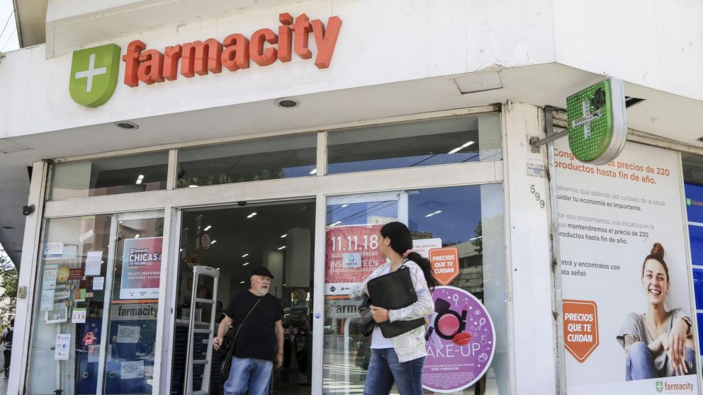 Instan a suspender las subas en los precios de los medicamentos