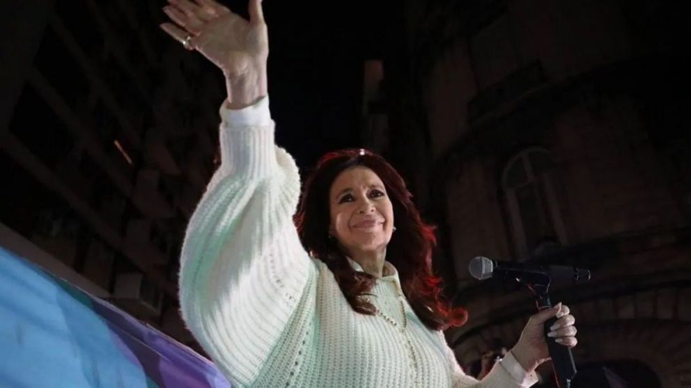 Cristina Kirchner habló el sábado a la noche tras una jornada de tensión