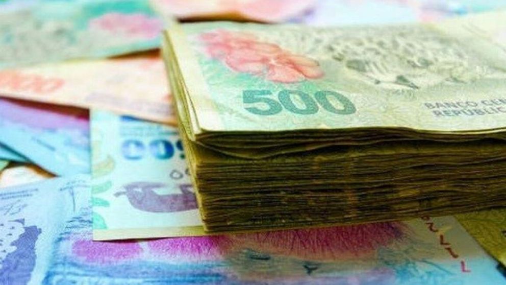 Jubilados reciben un bono "refuerzo" hasta noviembre