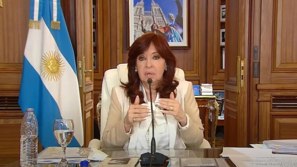 Cristina Kirchner presentó su propia defensa a través de YouTube