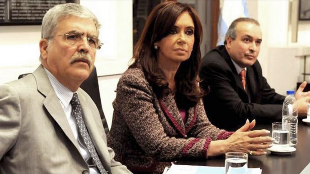La fiscalía pidió condenas para Cristina Kirchner, Julio De Vido y José López