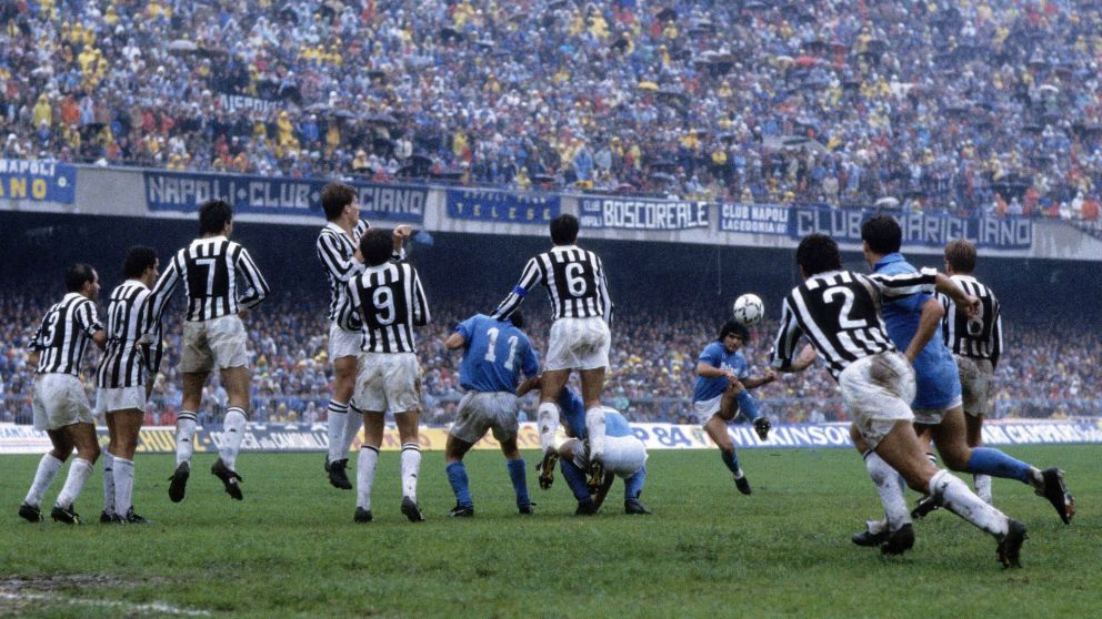 El gol imposible de Maradona para el 1-0 contra la Juventus