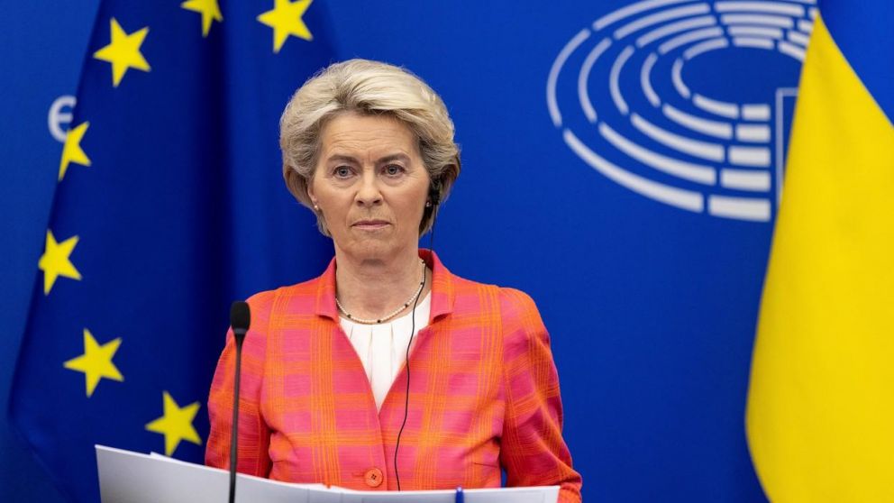 "El ahorro de energía puede comenzar en casa" porque "todos tenemos un papel que jugar" dijo von der Leyen