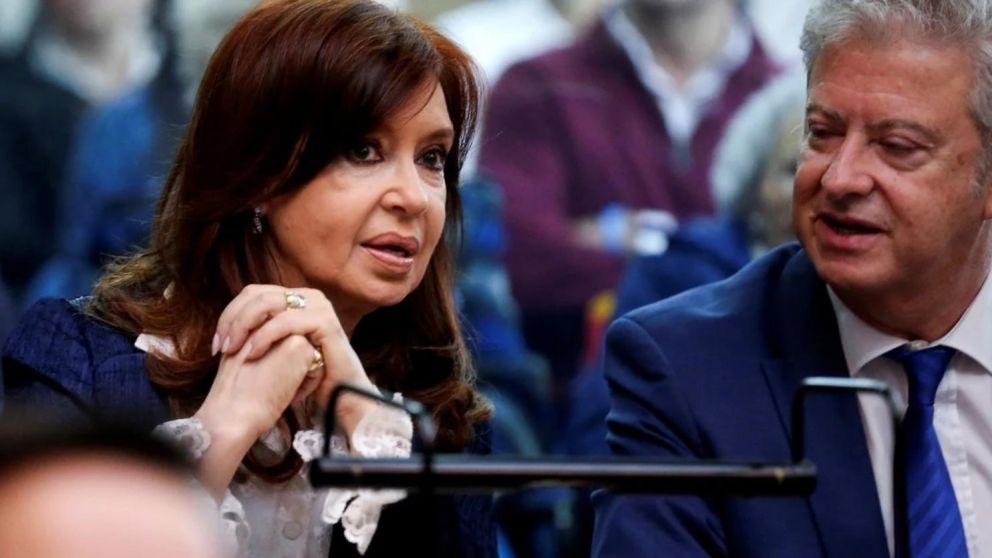 Vialidad: la defensa de Cristina Kirchner recusó a otro juez y pidió un "tribunal independiente"