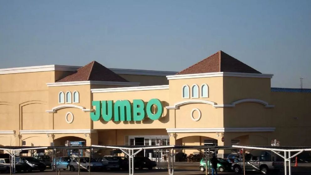 Jumbo ofrece puestos laborales en el país