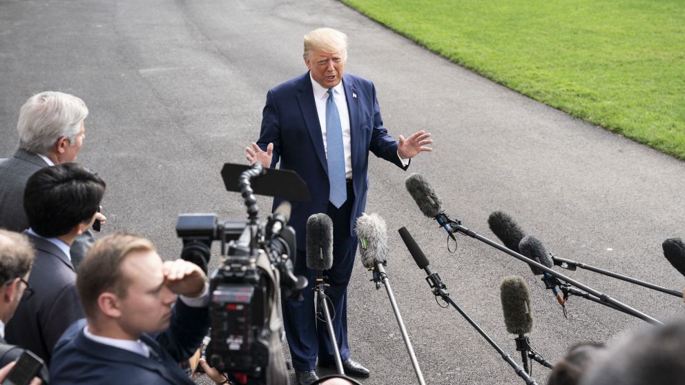 Donald Trump se muestra desafiante ante la investigación federal