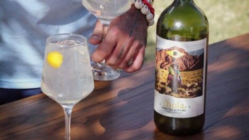 El nuevo fernet transparente de Jujuy se llama Chola