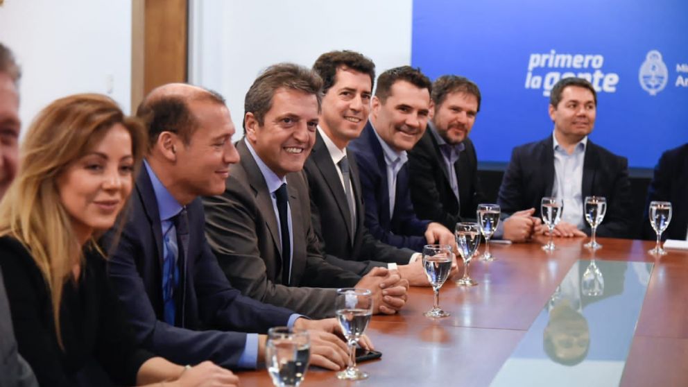 Massa anunci� acuerdo de inversi�n por USD 700 millones para producir gas offshore en Cuenca Austral