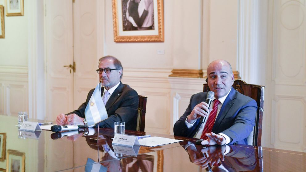 Manzur junto a Jorge Argüello durante el encuentro