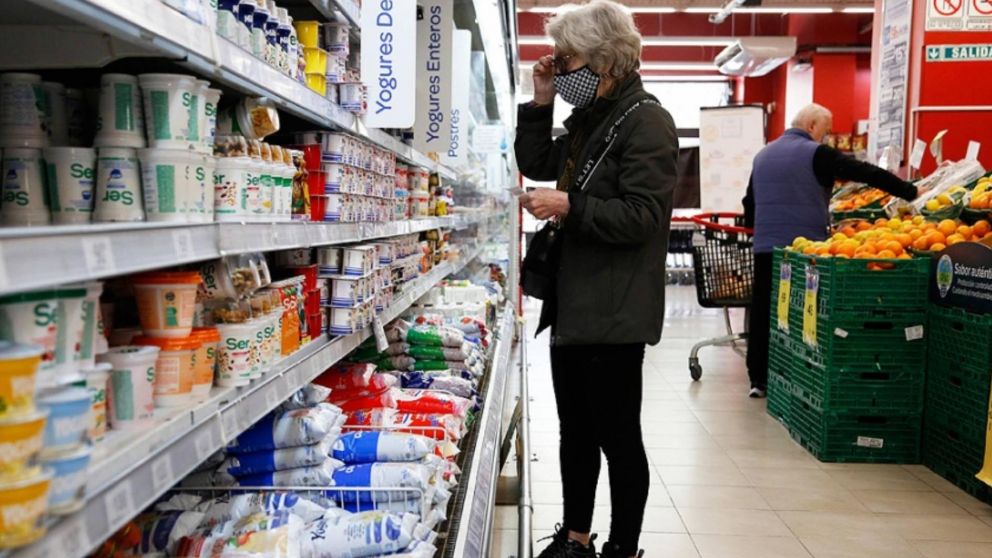 La inflación de julio fue 7,4%, la variación mensual más alta en 20 años