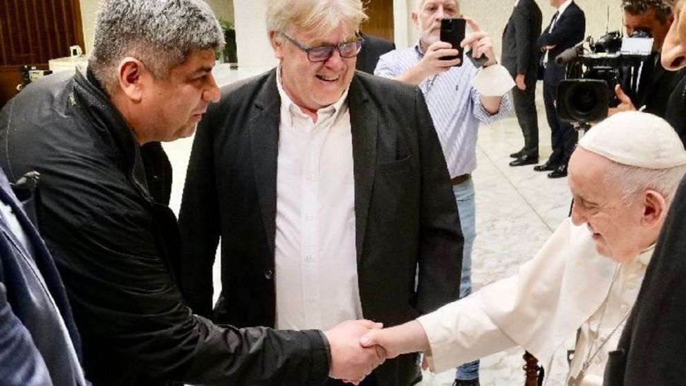 Pablo Moyano y la comitiva de la CATT saludaron al Papa en Roma