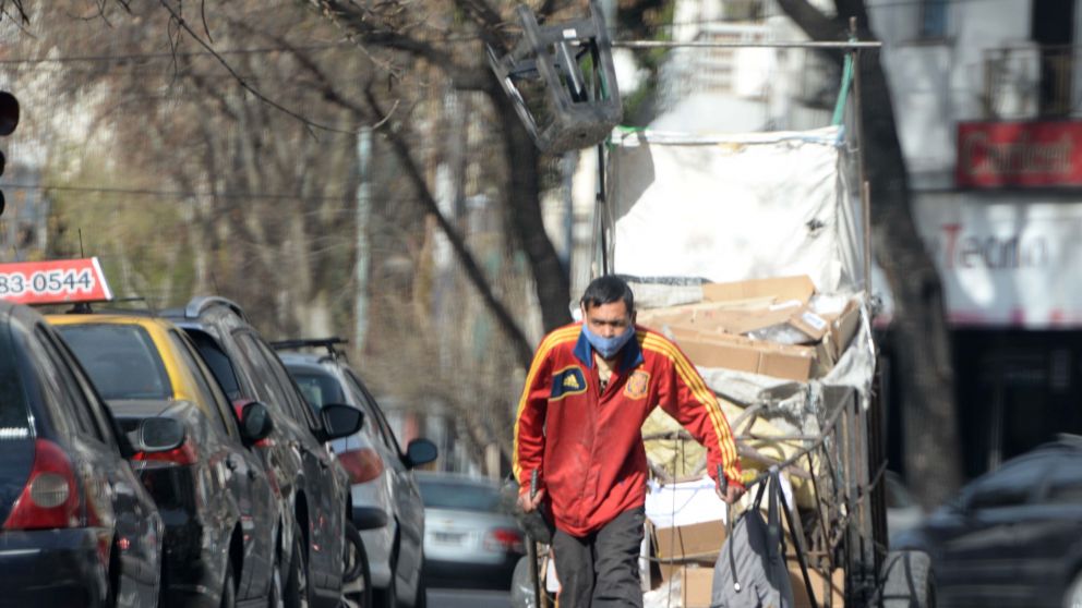 Informales, jóvenes, mujeres, migrantes los sectores más castigados por la crisis Covid (Foto: Nahuel Ventura)