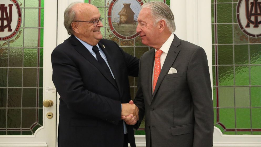 El desarrollo y crecimiento industrial, la tem�tica de la reuni�n