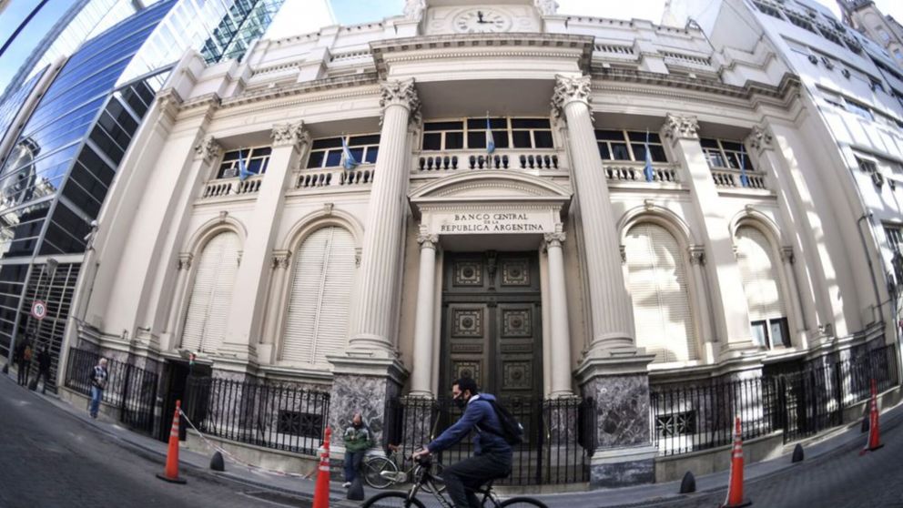 El BCRA aumentó la tasa de plazo fijo: cuánto pagarán los bancos