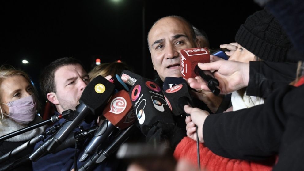 Juan Manzur dialogó con periodistas en su llegada a la Casa Rosada